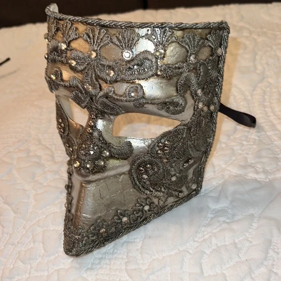 Mardi Gras Mask Silver aluminum style embroidered crystal detail decor mens mask - Picture 2 of 11